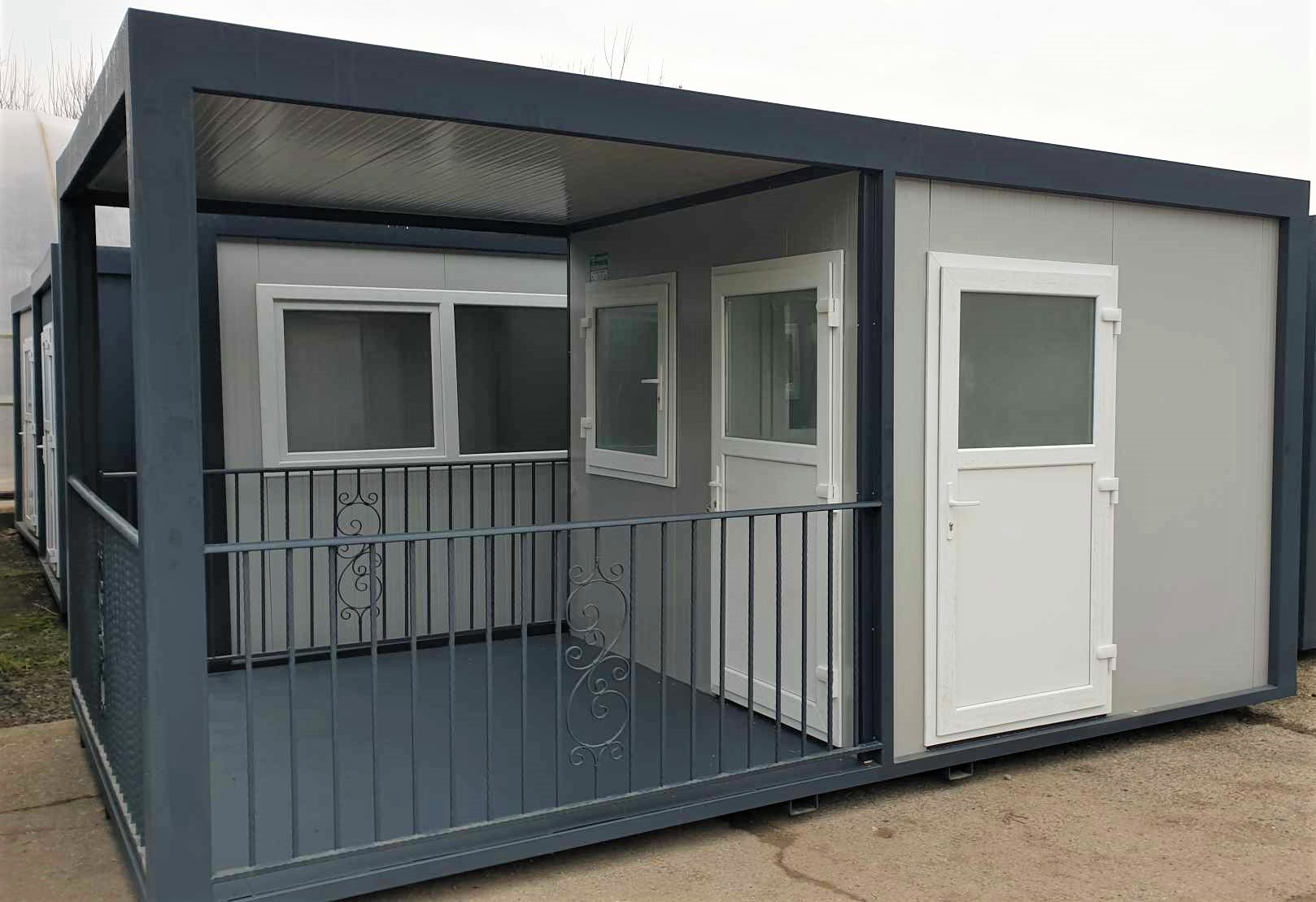 container cu terasa