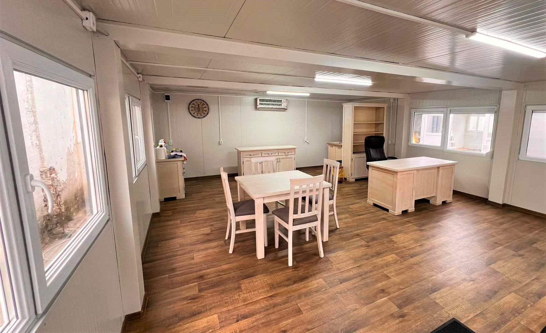 container modular birou inside